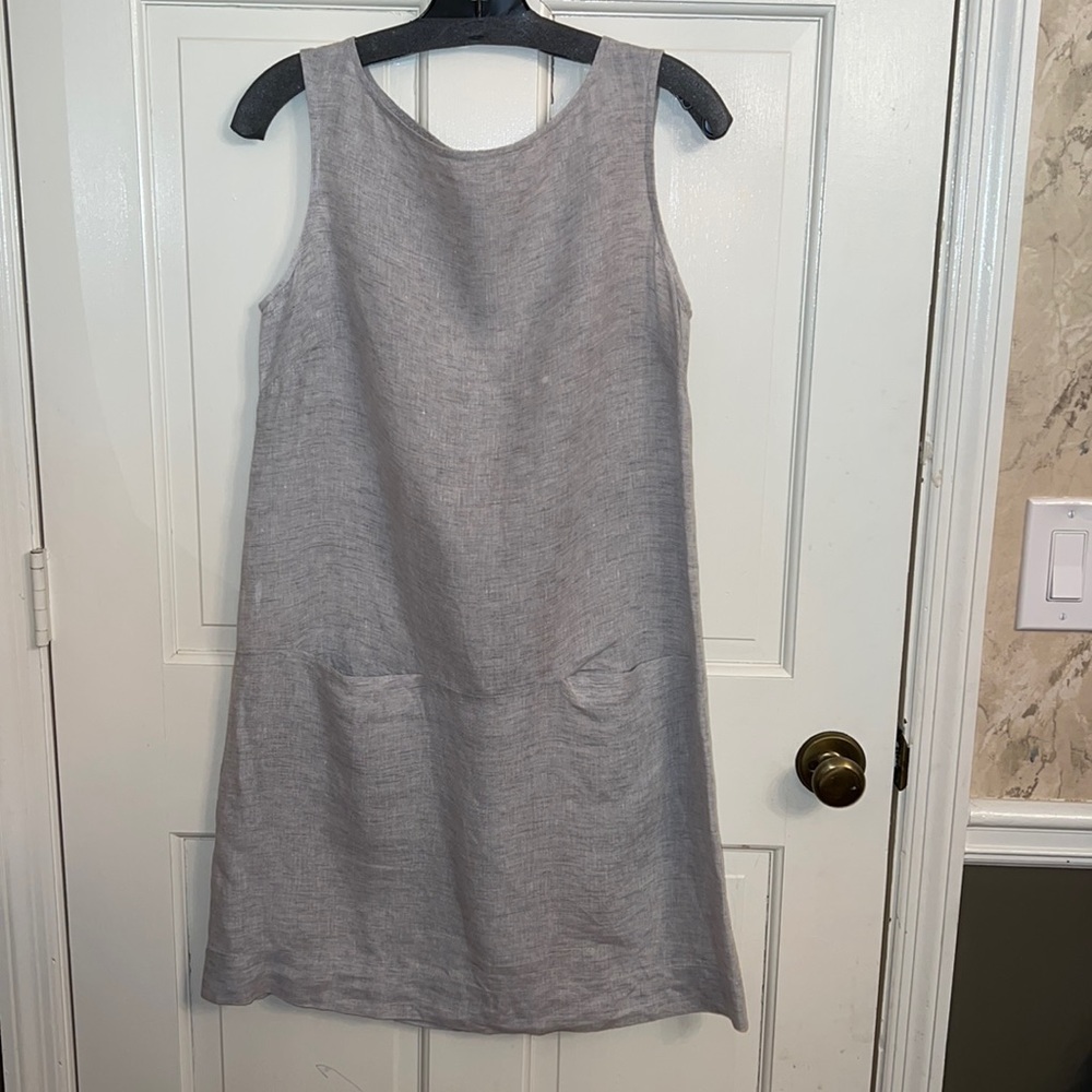 Nuthatch Gray Dress in size Small
